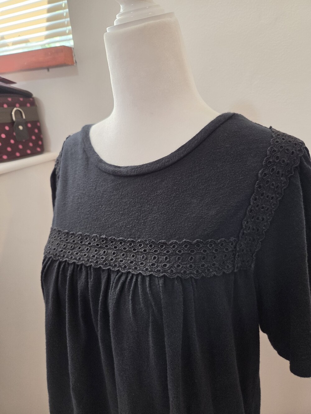 Gap Black Eyelet Babydoll Boho Coastal 3/4 Sleeve Cotton Blouse | Medium - Picture 2 of 8